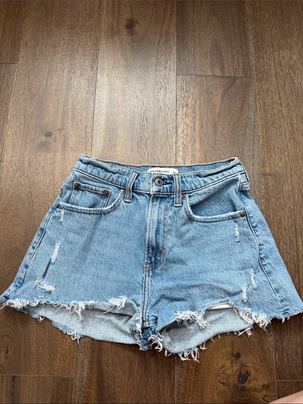 Abercrombie & Fitch The Mom Short High Rise Curve Love Size 24